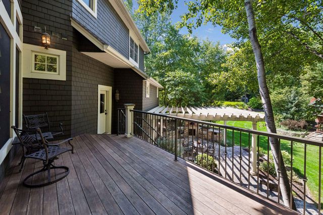 20650 Parkview Lane, Excelsior, MN 55331
