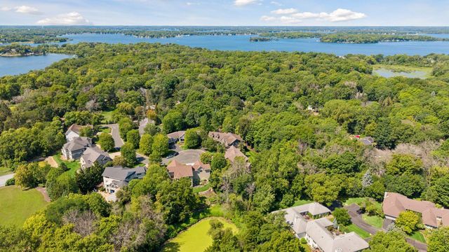 20650 Parkview Lane, Excelsior, MN 55331
