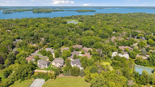 20650 Parkview Lane, Excelsior, MN 55331
