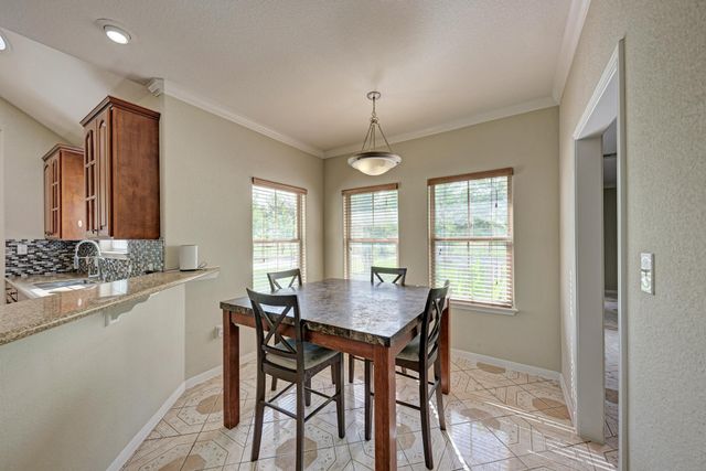 15611 Giese LN, Manor, TX 78653