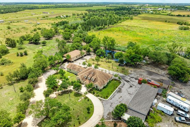 15611 Giese LN, Manor, TX 78653