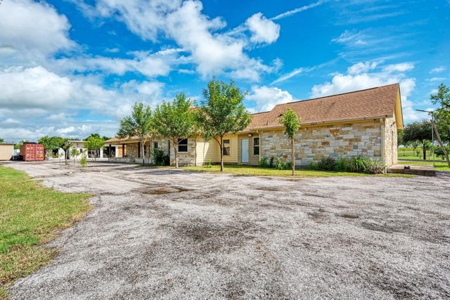 15611 Giese LN, Manor, TX 78653