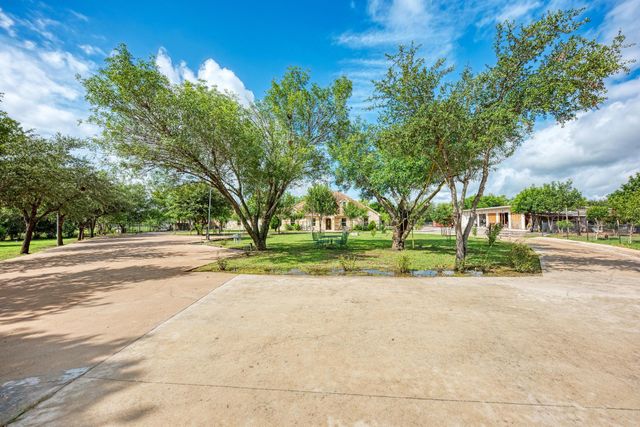15611 Giese LN, Manor, TX 78653