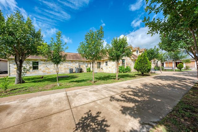 15611 Giese LN, Manor, TX 78653