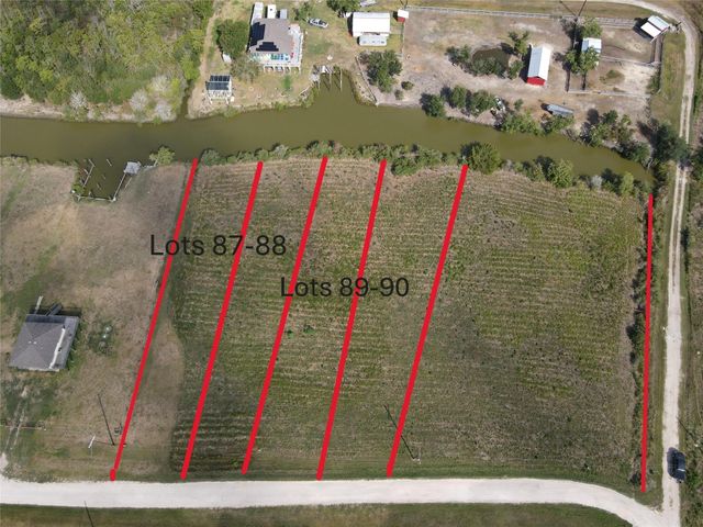 87-88 Bayou Avenue, Smith Point, TX 77514