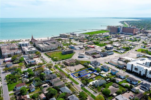 813 Furman Ave 1, Corpus Christi, TX 78404