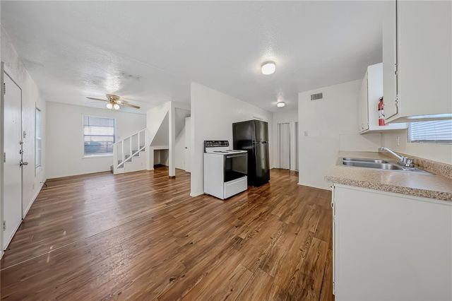 813 Furman Ave 1, Corpus Christi, TX 78404