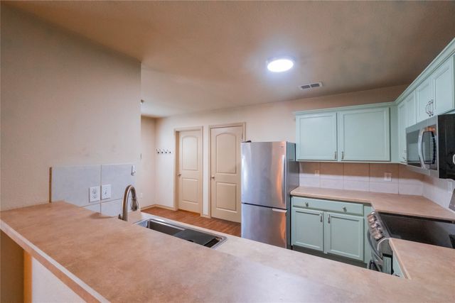 10716 Edgewest Terrace, Fort Worth, TX 76108