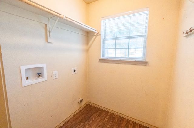 10716 Edgewest Terrace, Fort Worth, TX 76108