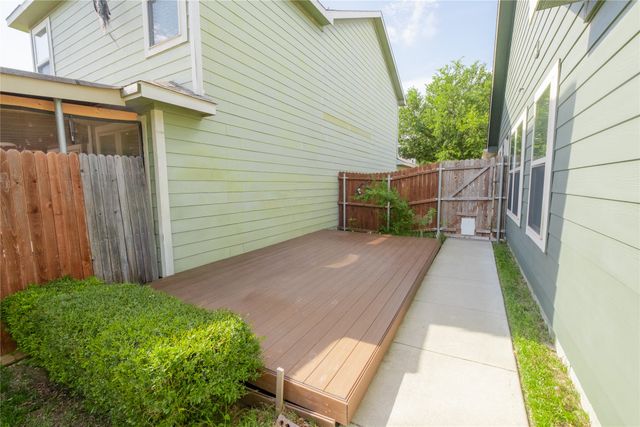 10716 Edgewest Terrace, Fort Worth, TX 76108