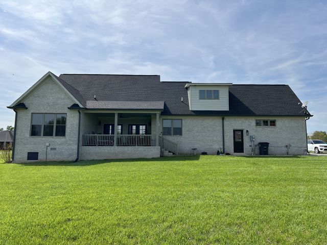 351 Michael Cir, Lafayette, TN 37083