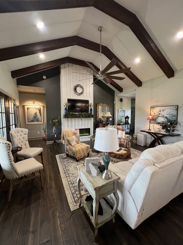 351 Michael Cir, Lafayette, TN 37083