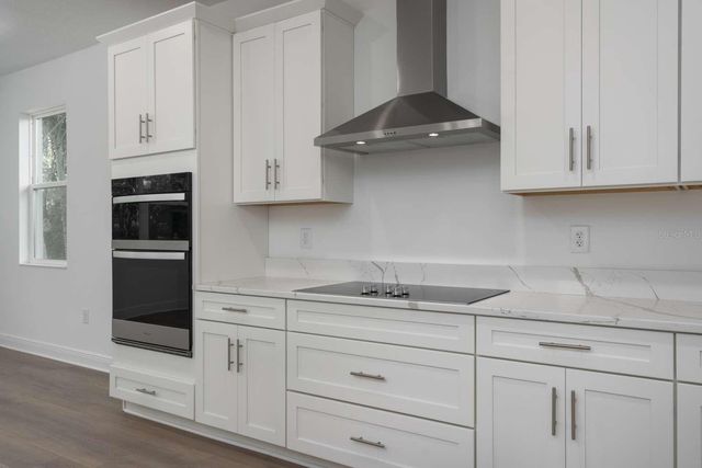 318 RAFAEL BOULEVARD NE, St Petersburg, FL 33704