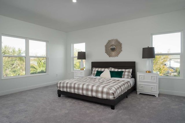 318 RAFAEL BOULEVARD NE, St Petersburg, FL 33704