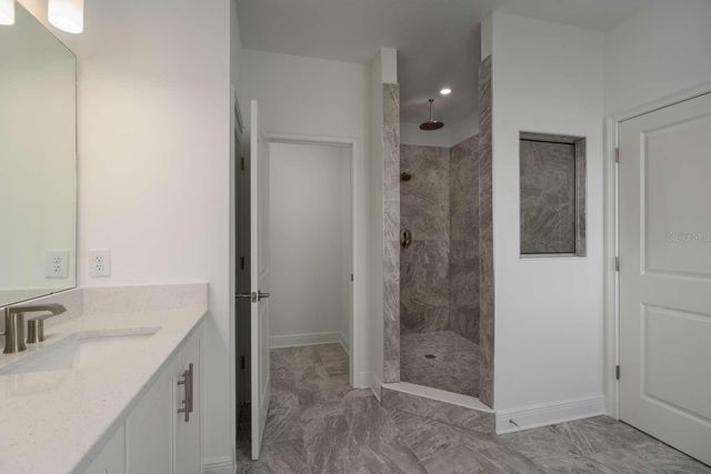 318 RAFAEL BOULEVARD NE, St Petersburg, FL 33704