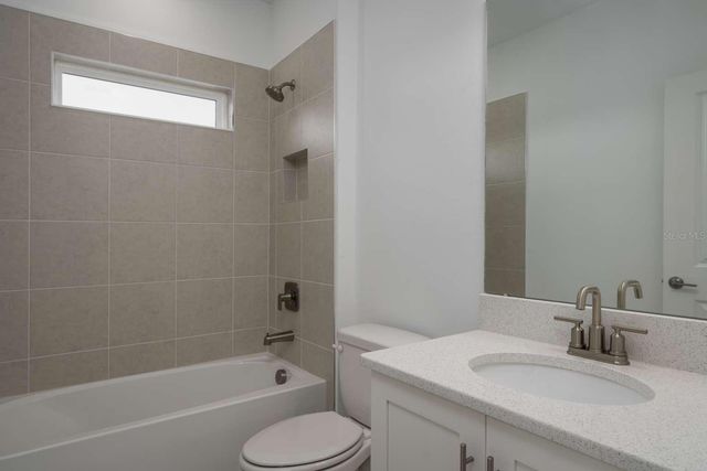 318 RAFAEL BOULEVARD NE, St Petersburg, FL 33704