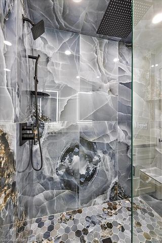 1032 E Breckenridge Street, Ferndale, MI 48220