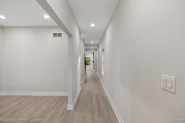 1032 E Breckenridge Street, Ferndale, MI 48220