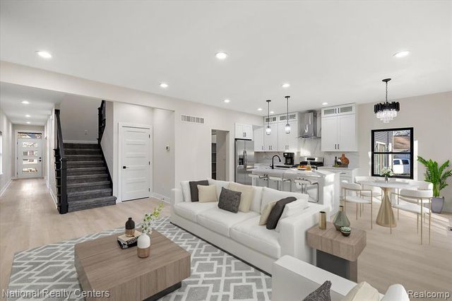 1032 E Breckenridge Street, Ferndale, MI 48220