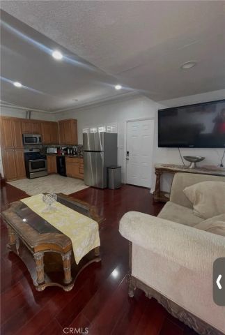 620 N Janss 2, Anaheim, CA 92805