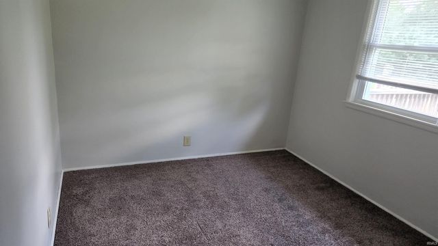 1925 E Viva Drive, Bloomington, IN 47401