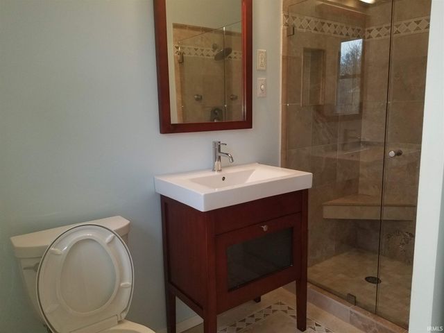 1925 E Viva Drive, Bloomington, IN 47401