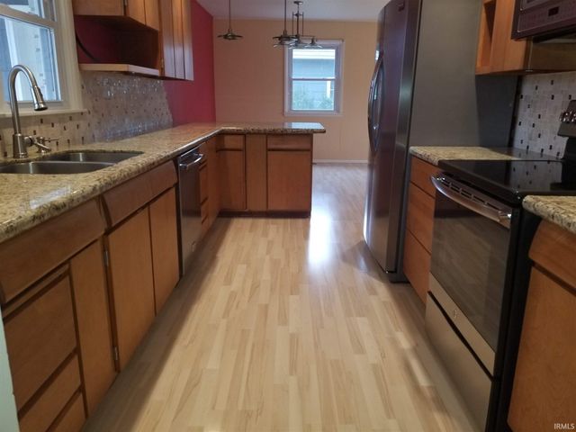 1925 E Viva Drive, Bloomington, IN 47401