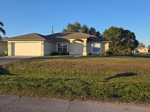 501 SW Twig Avenue, Port St. Lucie, Port St Lucie, FL 34983