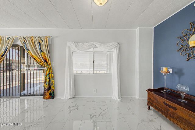 10701 N 99TH Avenue 159, Peoria, AZ 85345