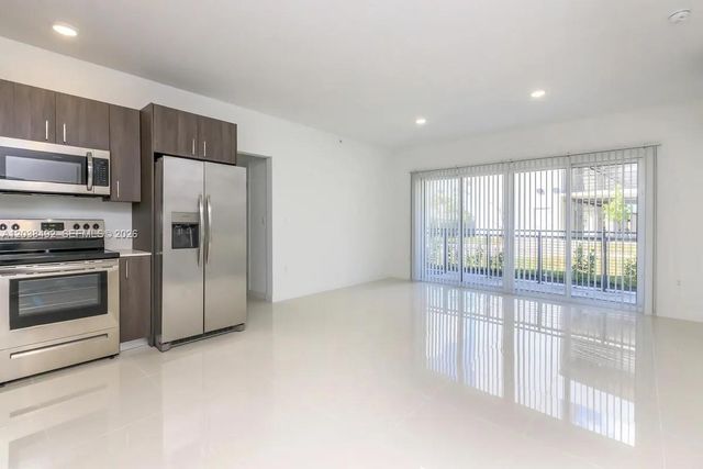 25850 SW 140th Ct 7-108, Homestead, FL 33032
