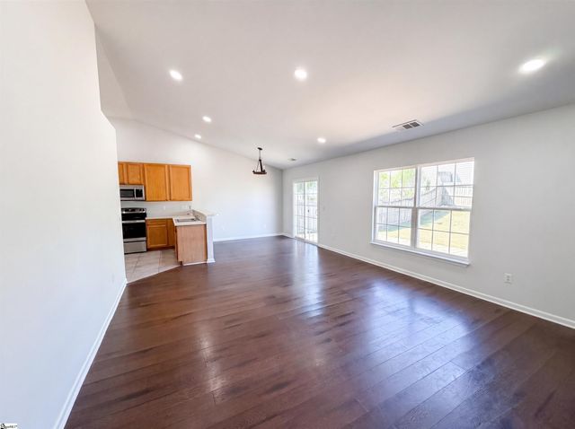 3 Hollow Tree Way, Greenville, SC 29605