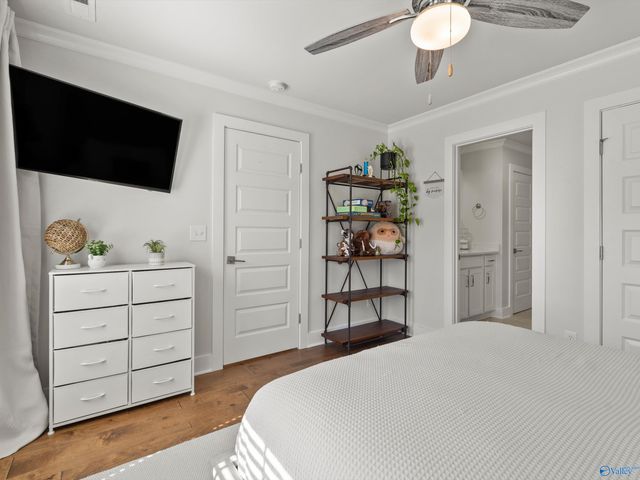 1518 Shimano Street, Huntsville, AL 35811