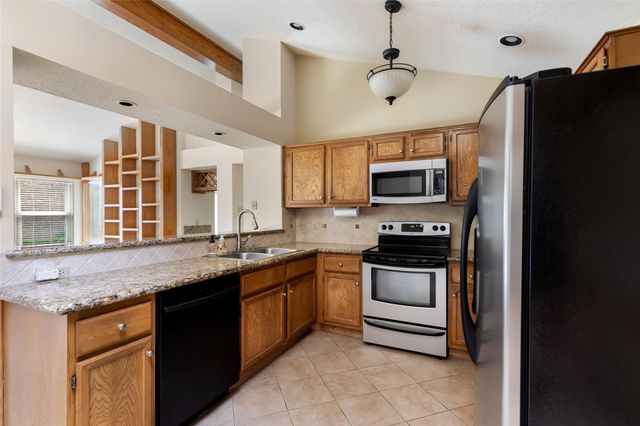 4206 Valley Glade Drive, Kingwood, TX 77345