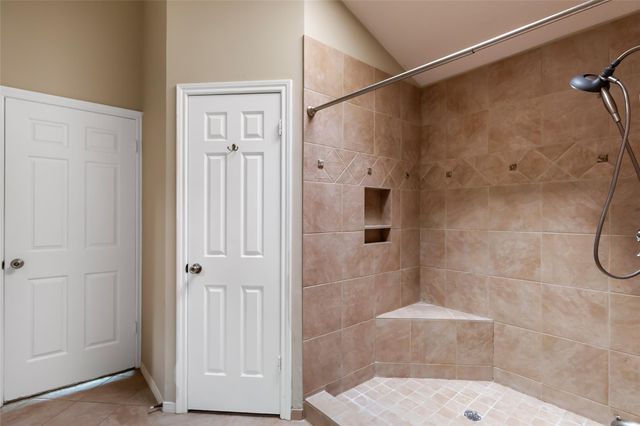 4206 Valley Glade Drive, Kingwood, TX 77345