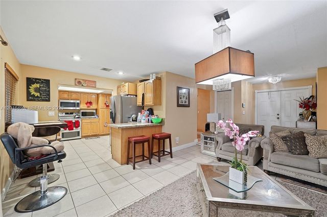 8271 NW 68th Ter, Tamarac, FL 33321