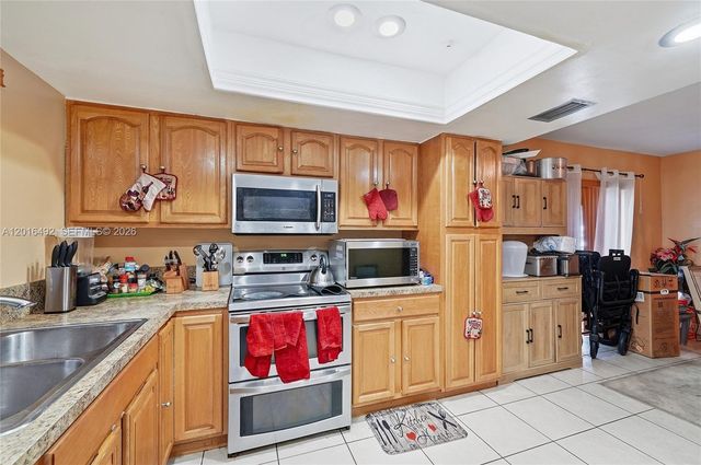 8271 NW 68th Ter, Tamarac, FL 33321