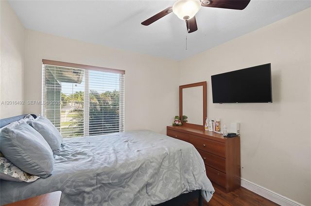 8271 NW 68th Ter, Tamarac, FL 33321