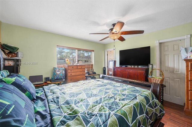 8271 NW 68th Ter, Tamarac, FL 33321