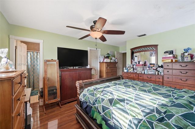 8271 NW 68th Ter, Tamarac, FL 33321