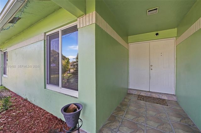 8271 NW 68th Ter, Tamarac, FL 33321
