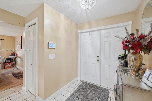 8271 NW 68th Ter, Tamarac, FL 33321