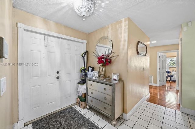 8271 NW 68th Ter, Tamarac, FL 33321