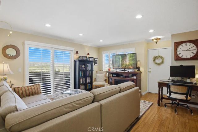 24485 Valle Del Oro 102, Newhall, CA 91321