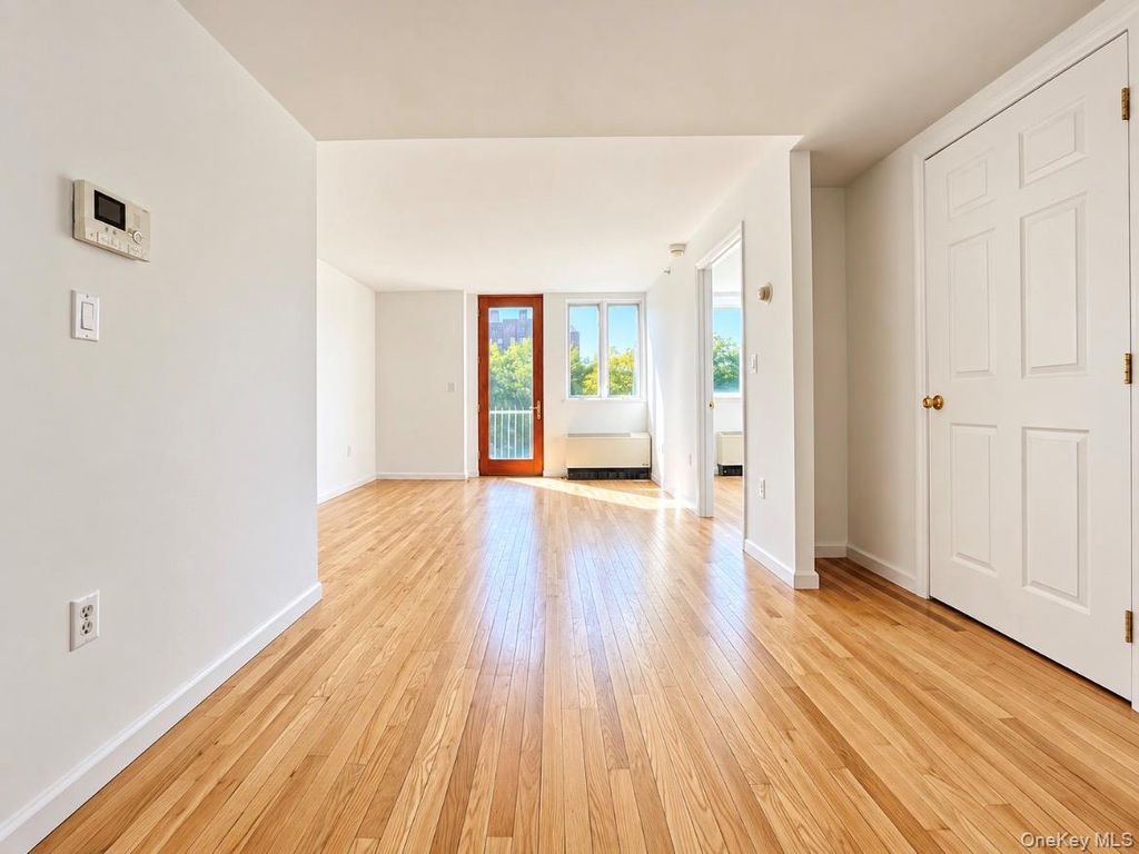 63-47 Booth Street 6B, Rego Park, NY 11374 — photo 3