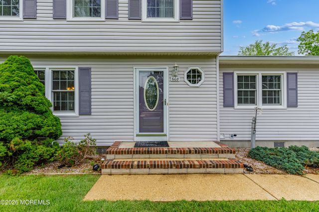 608 Huckleberry Lane, Toms River, NJ 08753