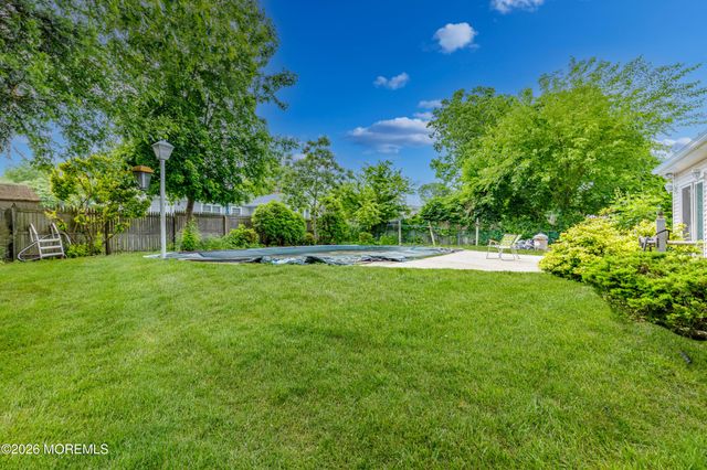 608 Huckleberry Lane, Toms River, NJ 08753