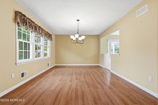 608 Huckleberry Lane, Toms River, NJ 08753