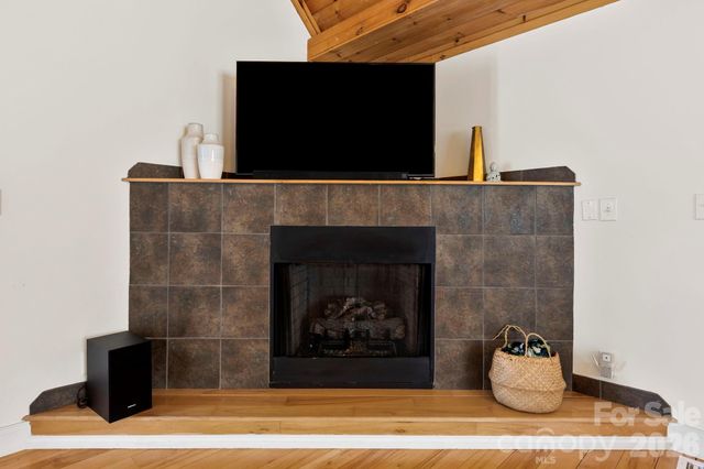 342 Old Haw Creek Road, Asheville, NC 28805