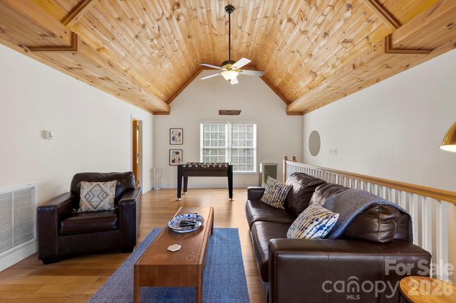 342 Old Haw Creek Road, Asheville, NC 28805