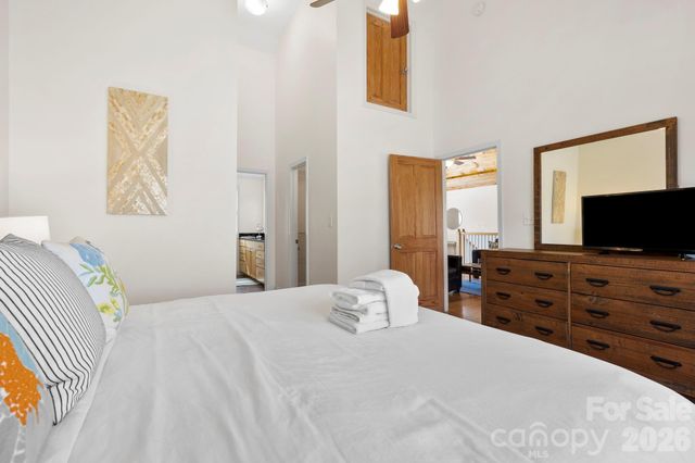 342 Old Haw Creek Road, Asheville, NC 28805